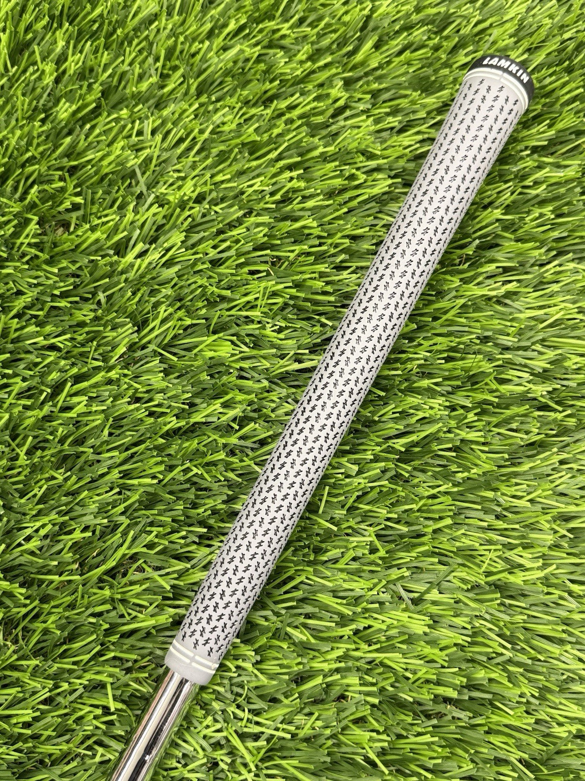 TaylorMade Tour Preferred CB A Wedge | NS Pro R-Flex | LH | Lamkin Midsize Grip