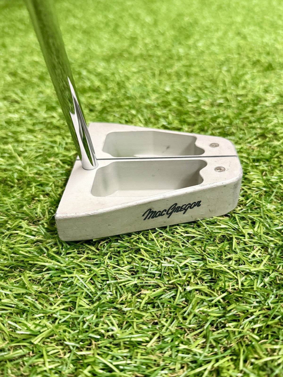 MacGregor Bobby Grace M6.4K Center Shaft V-Foil | Golf Pride Tour SNSR Grip 34”