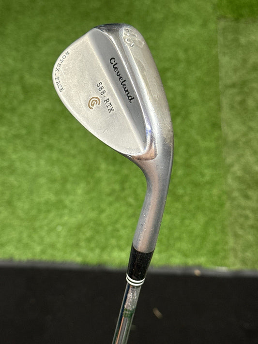 Cleveland 588 RTX 46° Wedge | Rotex Face | Steel Shaft | RH Standard | Cleveland